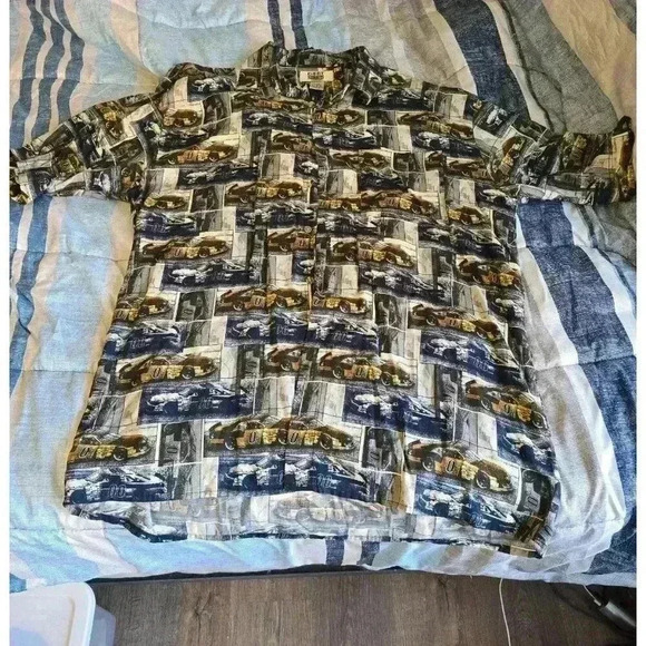 Vintage 90s City Streets Button Down Size Large Race‎ Car Print - Picture 1 of 4